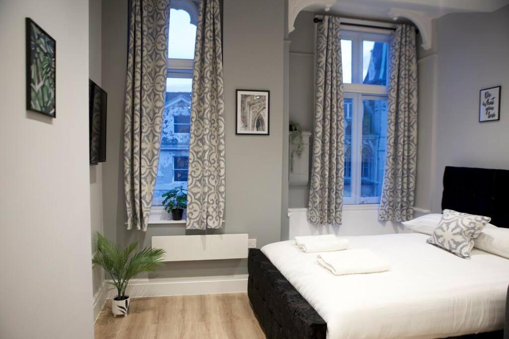 On The Rows - Centre Apartment